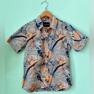 Wild Fang Essential Button-Up Short Sleeve - Size Small